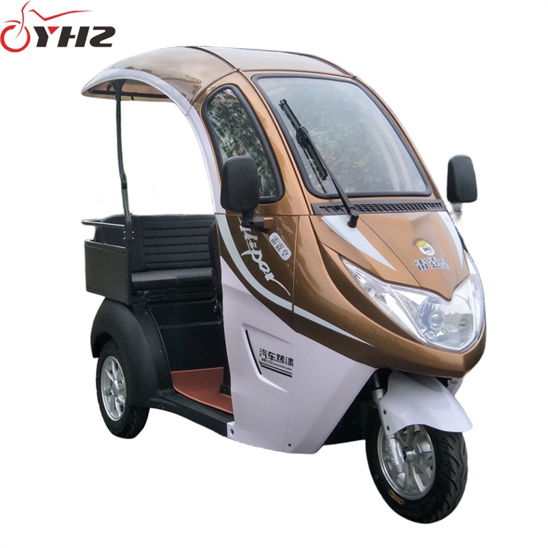 Three-wheeled, 3-seater, multi-purpose covered golf club car with electric golf cart