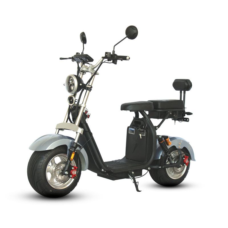 Popular Brazilian Safe and Easy to Operate Electric Scooter with Eight-Inch Vacuum Tires